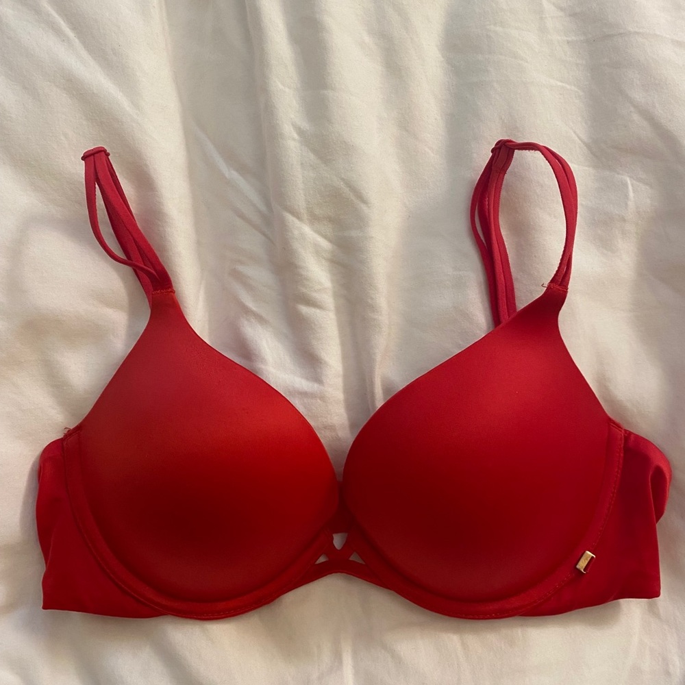 Victoria’s Secret Very Sexy Push-Up Bra